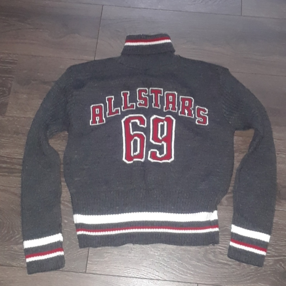 Junior's sweater turtleneck